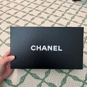 Chanel shoe box